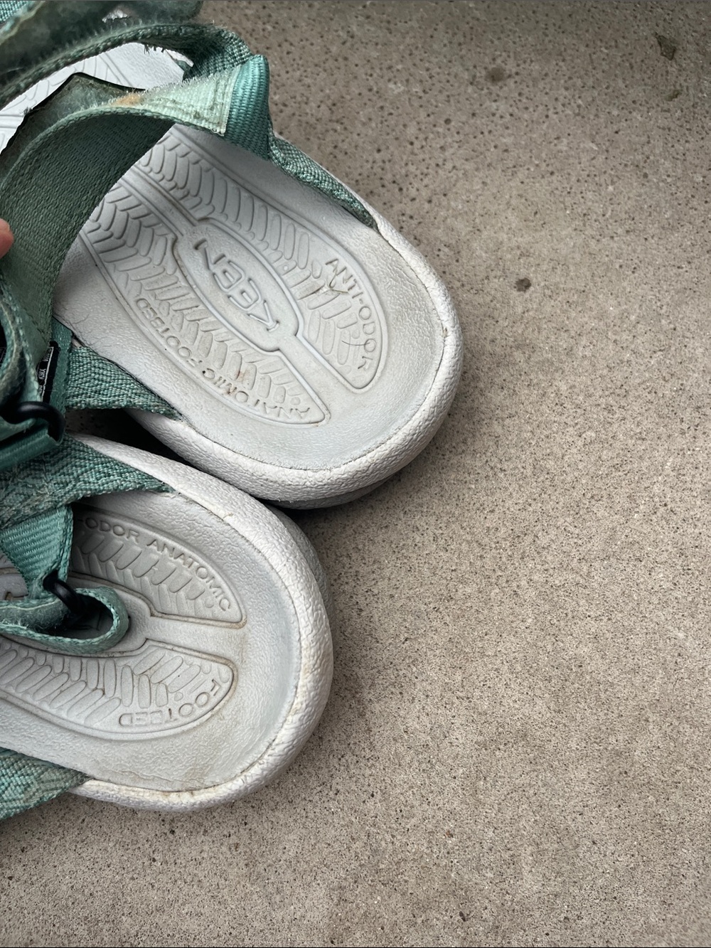 KEEN Bali Strap Sandals Aqua Green Sport Comfort Hiking Women’s Size 8.5 GUC - Picture 8 of 11